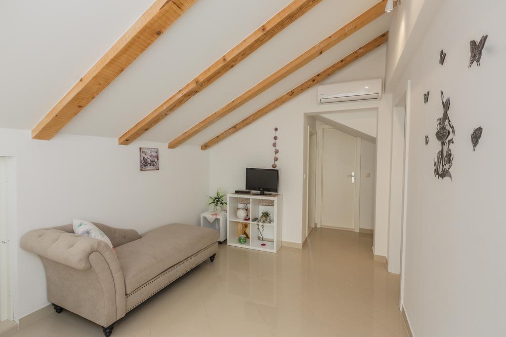 Apartments Rogulj Rogoznica  Habitación foto